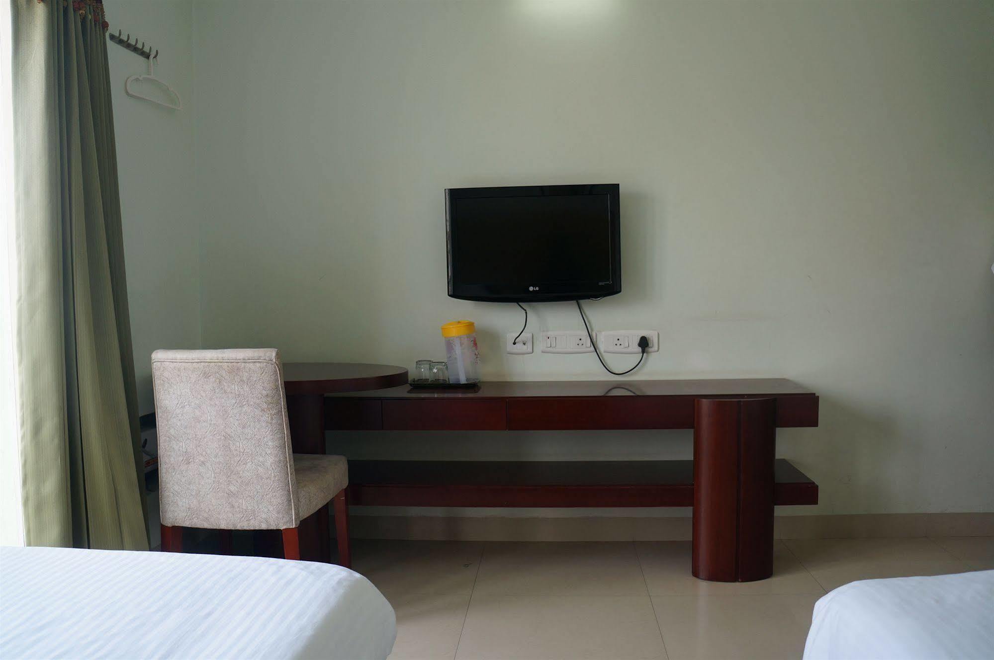 Lotels Hotel Chennai Exterior photo